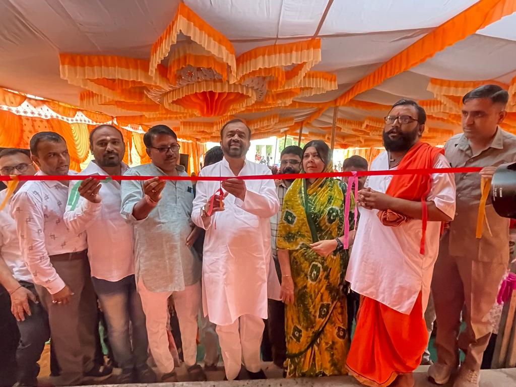 गोल पंचायत के गांव एवड़ी में पांच महत्वपूर्ण कार्यों के शिलान्यास एवं लोकार्पण समारोह आयोजित ।