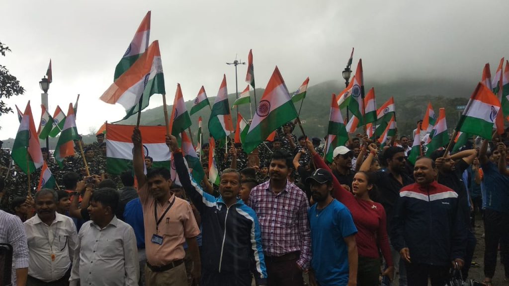 माउंट आबू के एम के चौराहे से तिरंगा यात्रा का आज हुआ आगाज ।