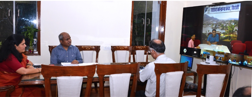 लम्पी स्किन डिजीज को लेकर मुख्य सचिव द्वारा की गई पुनः समीक्षा ,जिला कलेक्टर एवं पशुपालन विभाग के अधिकारियों को दिए आवश्यक दिशा-निर्देश