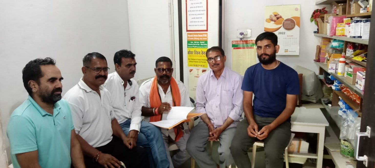 पिण्डवाड़ा टिएसपी संघर्ष समिति की बैठक आयोजित कर आगामी रणनीति तय कर महत्वपूर्ण विचारो पर चर्चा हुई।