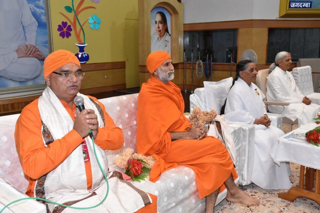 शांति की अनुभूति कराता है ओम शान्ति का मंत्र – स्वामी ज्ञानानंद महाराज ।