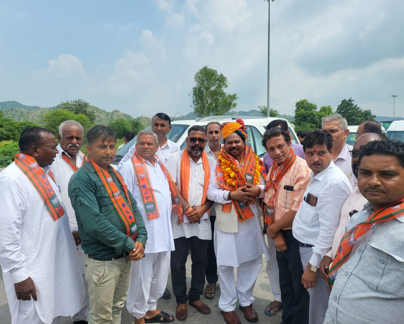 केन्द्रीय जन जाति एवं जलशक्ति मंत्री बिशवेश्वर टुडे का मालेरा टोल नाके पर भाजपा कार्यकर्ताओ ने किया स्वागत ।