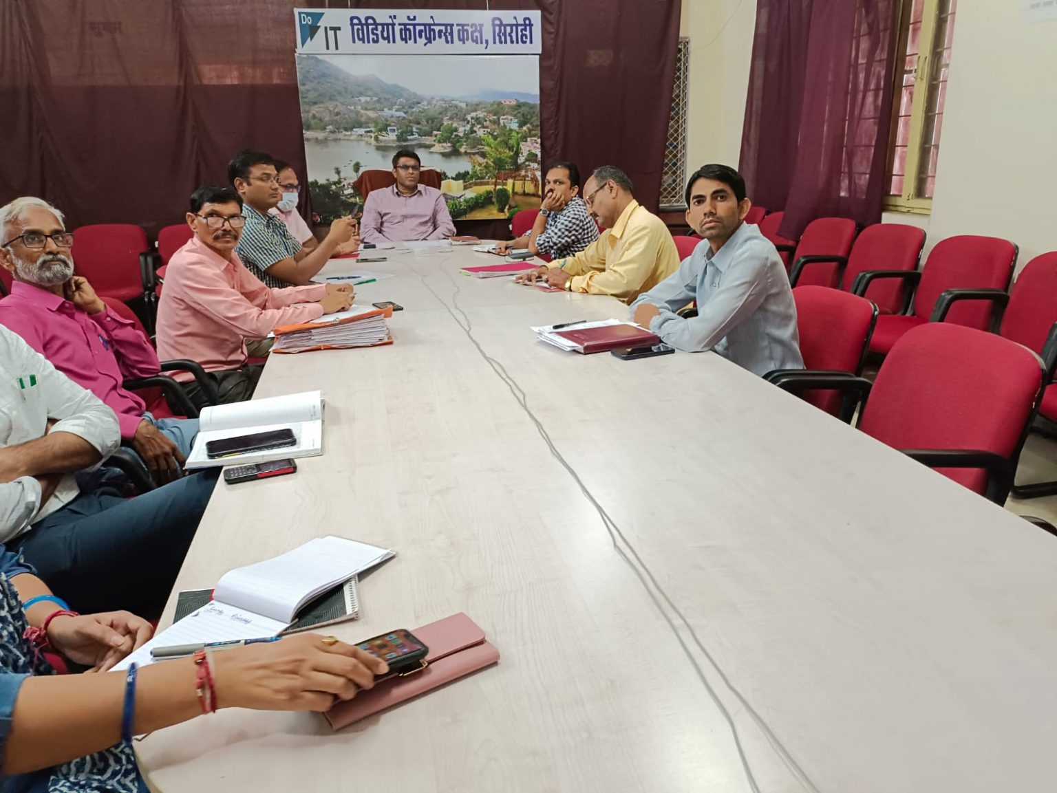 गौवंश को लम्पी बीमारी बचाव के लिए समुचित प्रबंध आवश्यक – जिला कलेक्टर