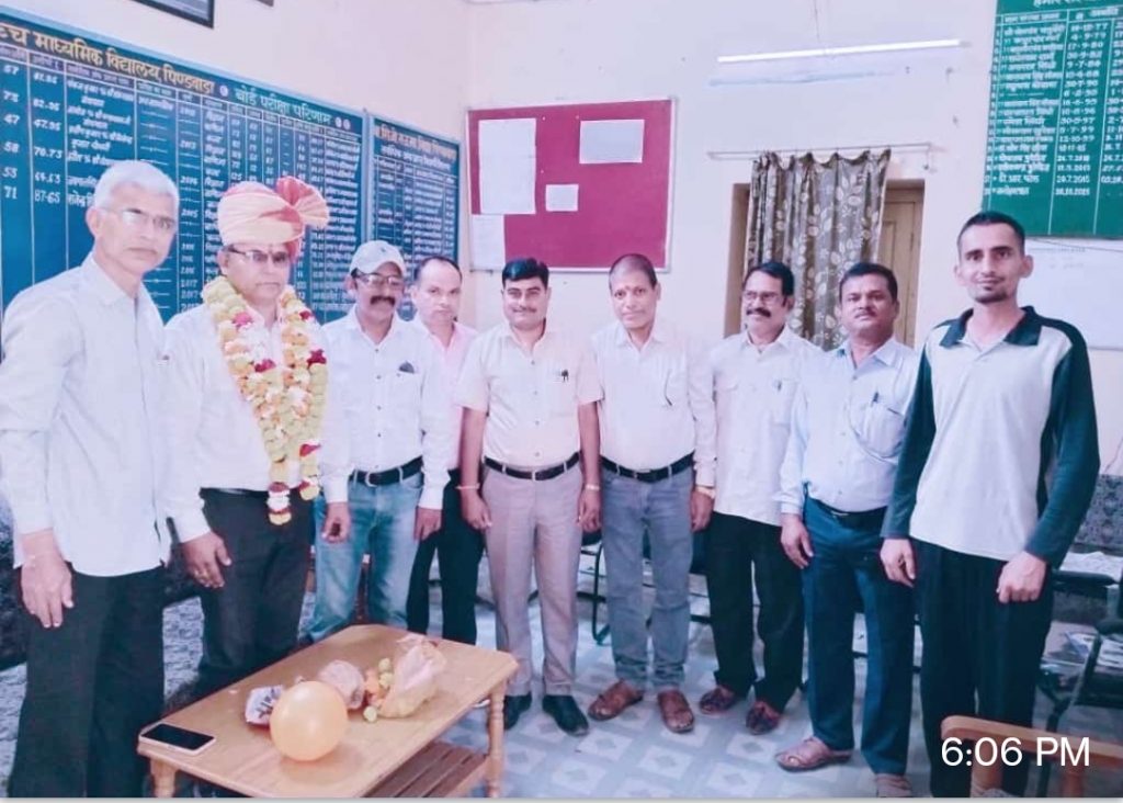 प्रधानाध्यापक श्री हिम्मत रावल की सेवानिवृति पर “विदाई समारोह”का आयोजन ।