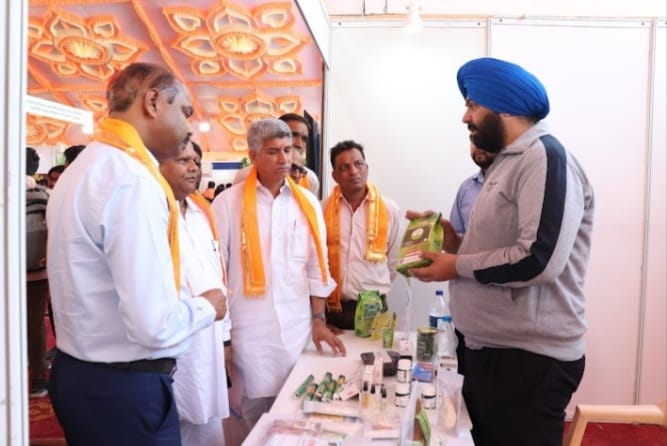 प्रदर्शनी समापन समारोह में पहुंचेगे सांसद देवजी पटेल व डीएम डॉ भंवरलाल ।
