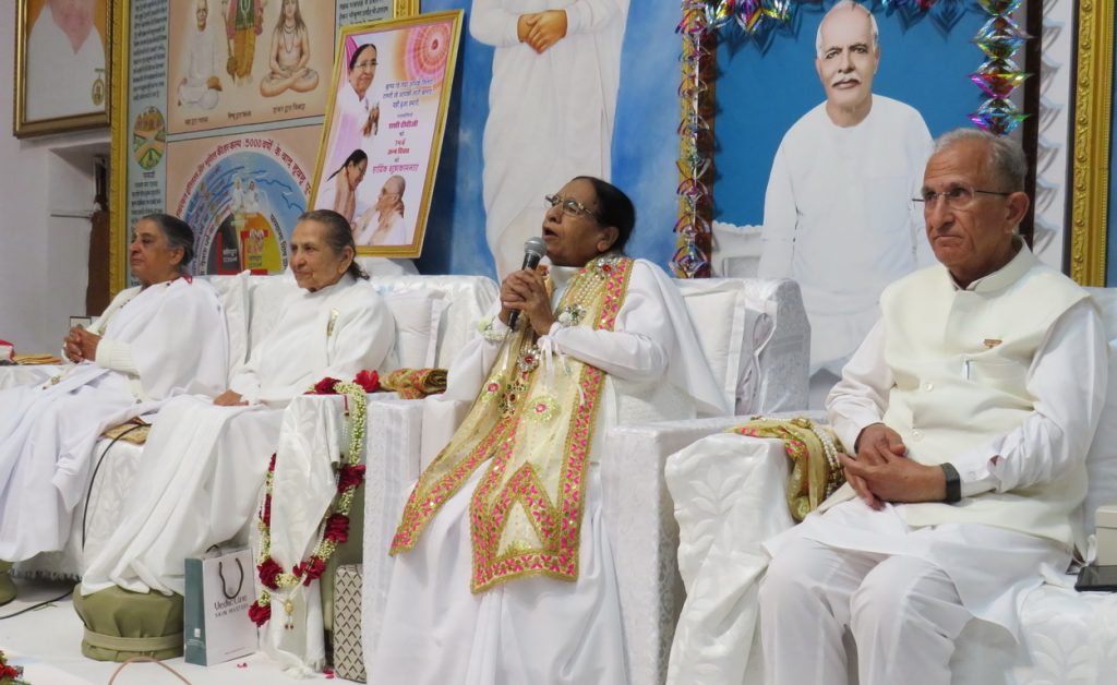 राजयोग का अभ्यास करने से मनोबल बढ़ता है- राजयोगिनी सुदेश बहन