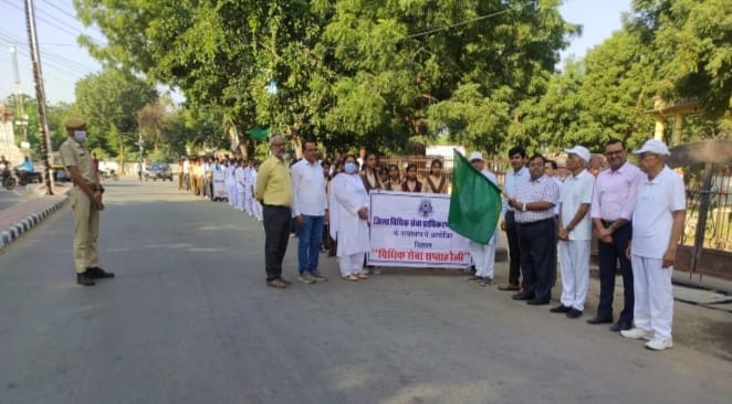 विधिक सेवा दिवस के अवसर पर निकली जागरूकता रैली व लगा रक्तदान का शिविर।