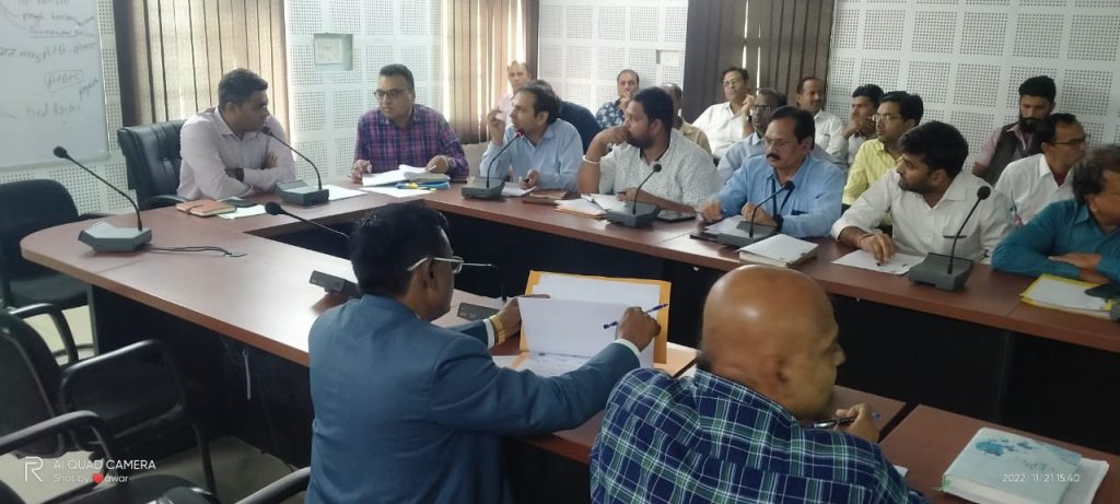 जिला स्वास्थ्य समिति की बैठक आयोजित ।