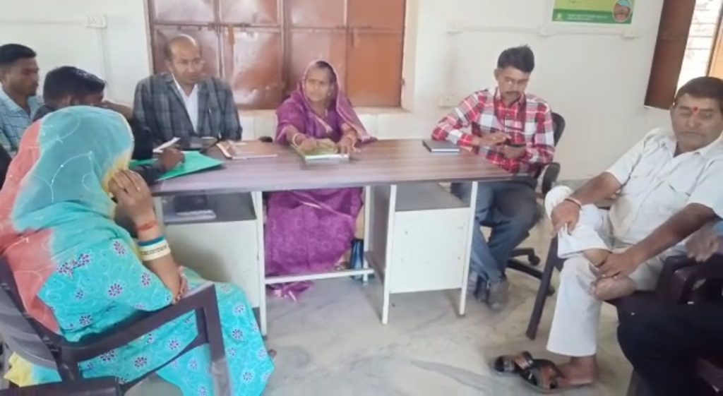 ओरिया ग्राम पंचायत में जनसुनवाई कार्यक्रम हुआ आयोजित ।