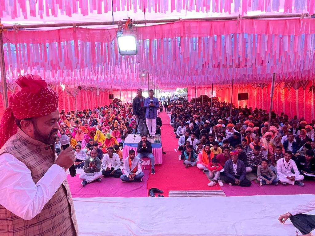 शिक्षा हमें सामाजिक सरोकारों से जोडती हैः- संयम लोढा ।