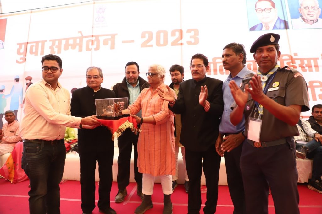 राष्ट्रीय युवा सम्मेलन में सिरोही के कार्तिकेय शर्मा ने पाया पहला स्थान ।