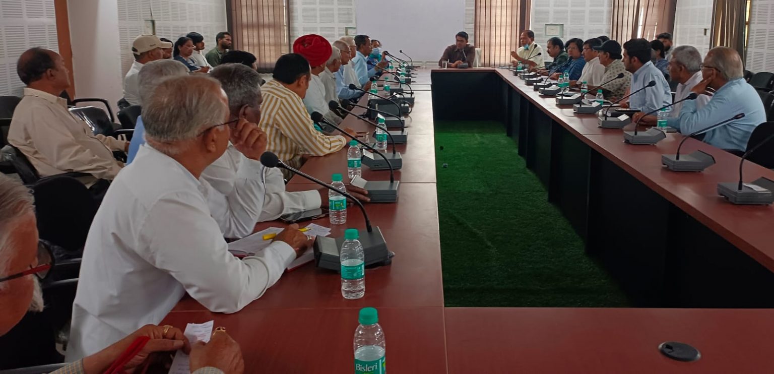 सिरोही स्थापना महोत्सव को शानदार व जानदार बनाने के लिए कलक्टर डॉ भवंरलाल ने सर्व समाज के प्रमुख लोगो से किया संवाद ।