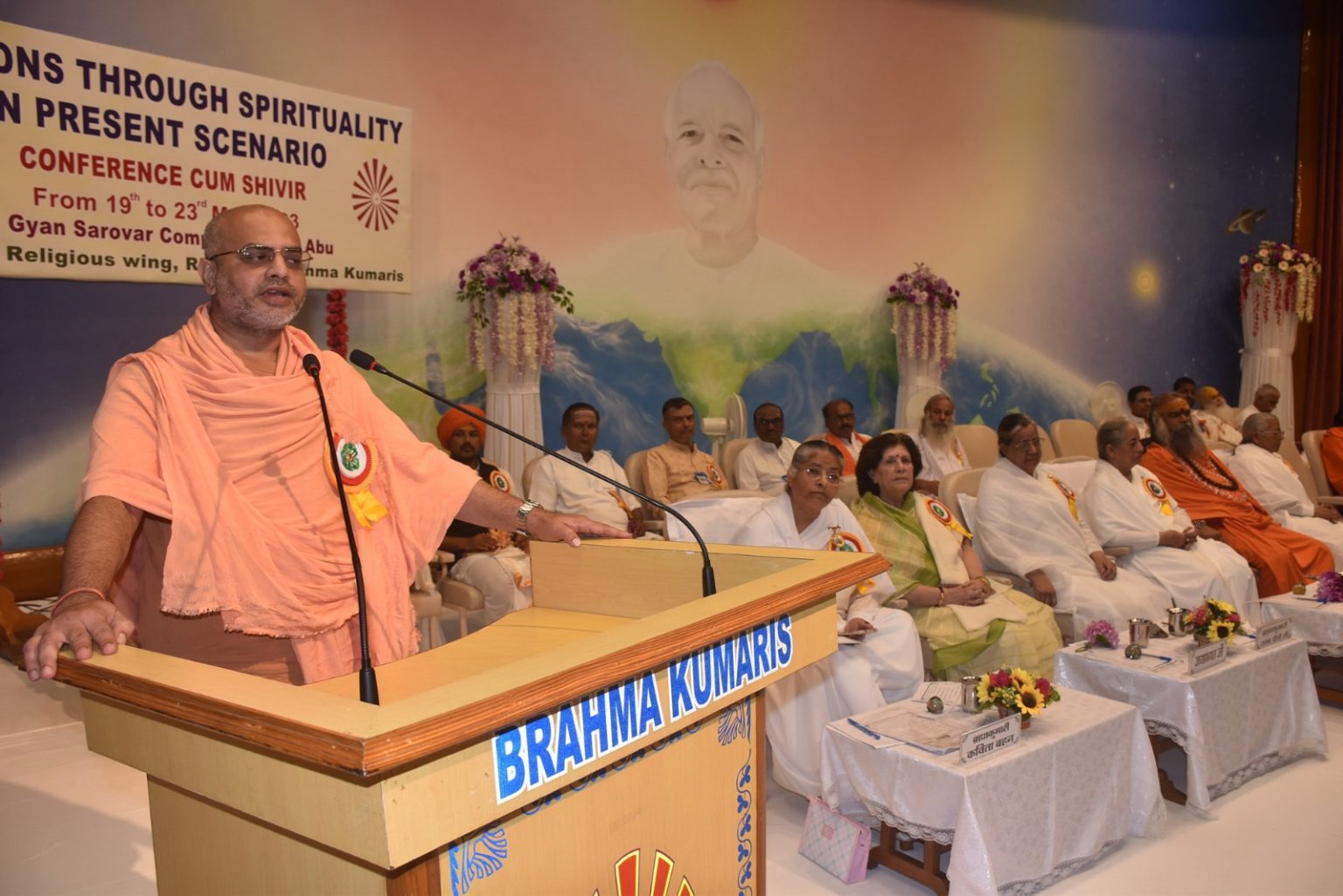 माउन्ट आबू – ब्रह्माकुमारी संगठन में राष्ट्रीय संत सम्मेलन संपन्न ।