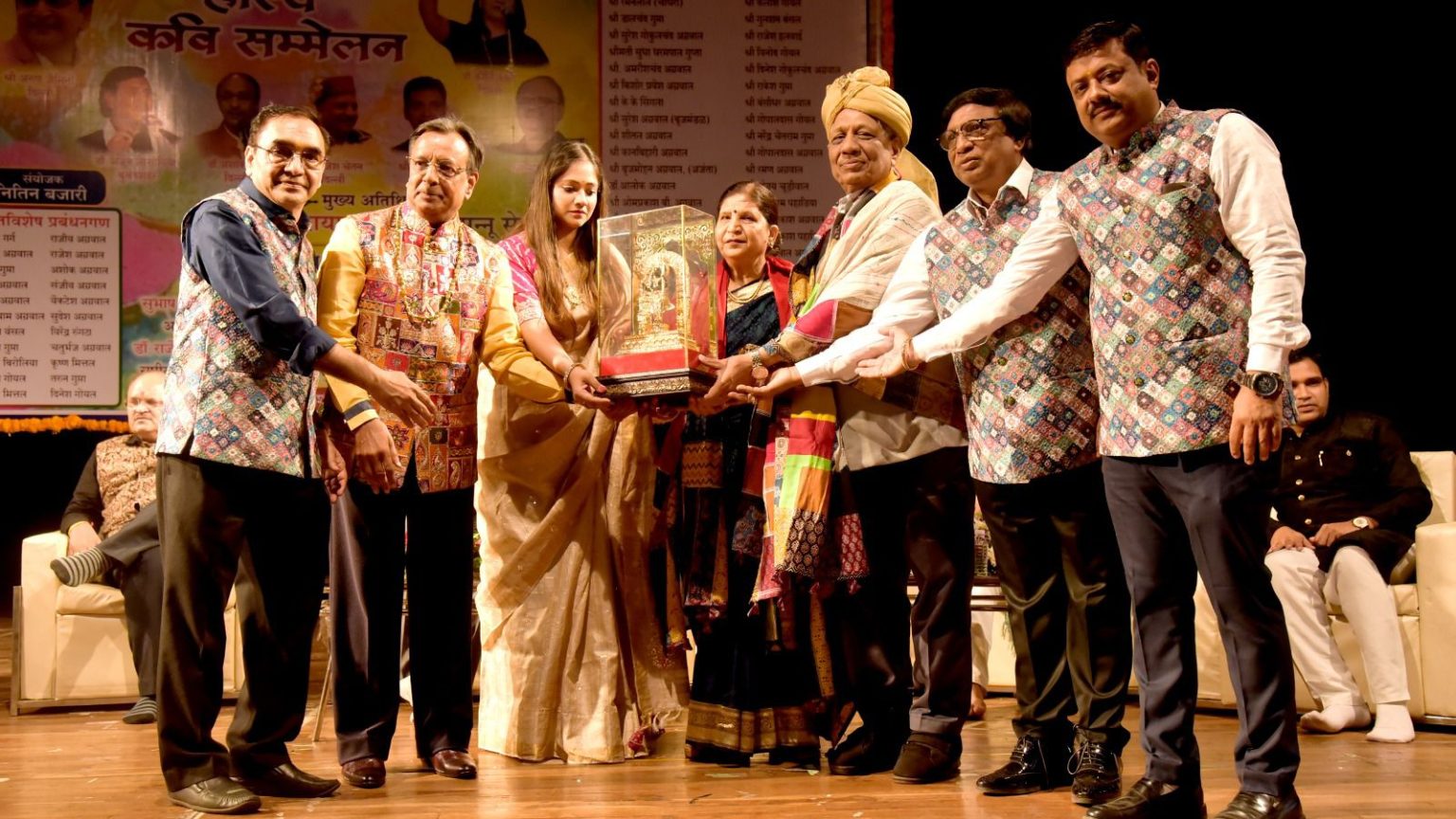 होली के एक-दूसरे में मिले रंग हमें सिखाते हैं साथ मिलकर रहना – महेश बंसीधर अग्रवाल