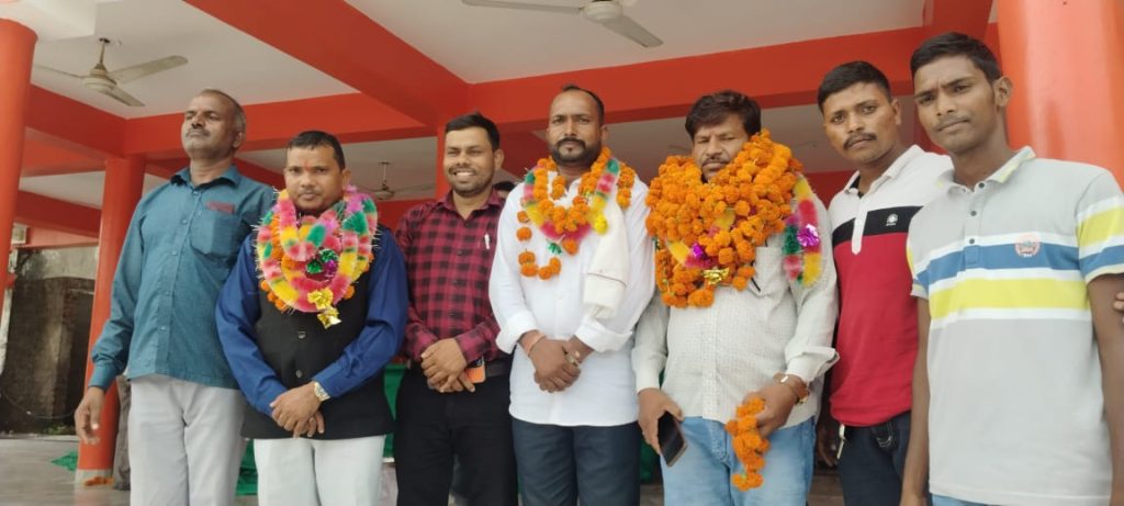 सर्व समिति से सिरोही गरासिया समाज विकास सेवा समिति का जिला अध्यक्ष नियुक्त ।