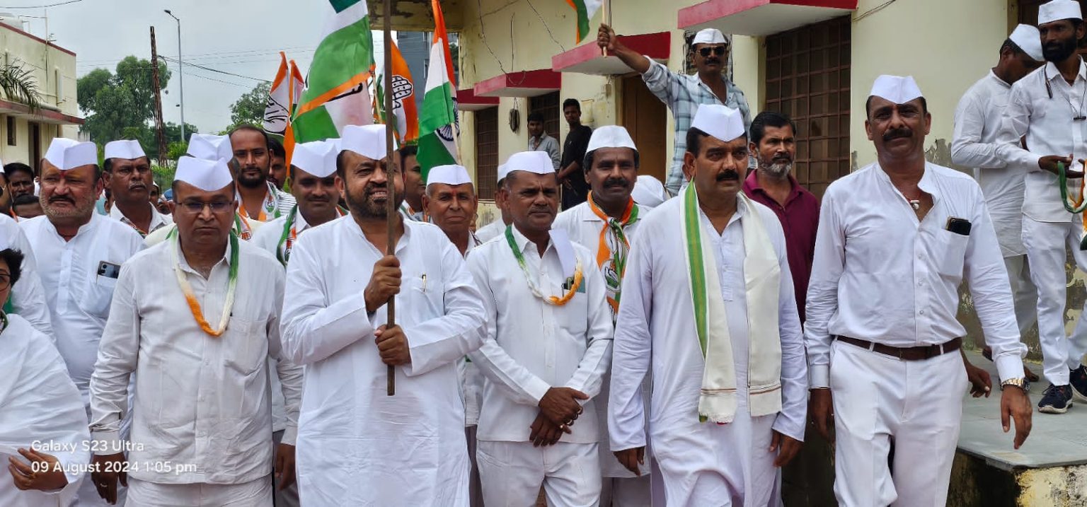 पिण्डवाड़ा मे जिला कांग्रेस सेवादल द्वारा निकाली तिरंगा यात्रा ।