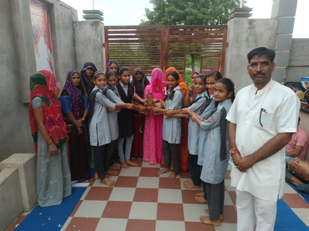 कबड्डी प्रतियोगिता में विद्या मंदिर नांदिया का रहा दबदबा ।