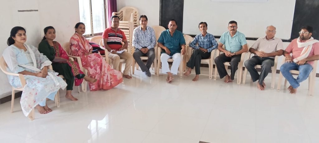 आज संस्कार भारती जिला सिरोही की मासिक बैठक का आयोजन आनंद विद्या मन्दिर सभागार में हुआ