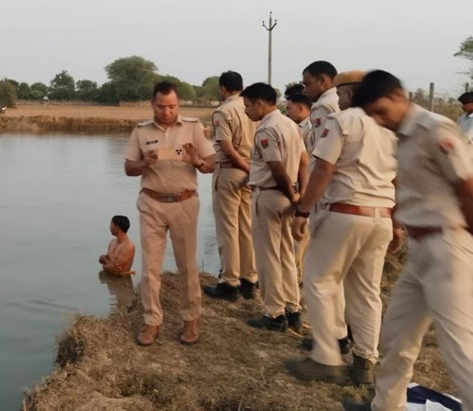 फॉर्म पोण्ड में डूबने से युवक की मौत